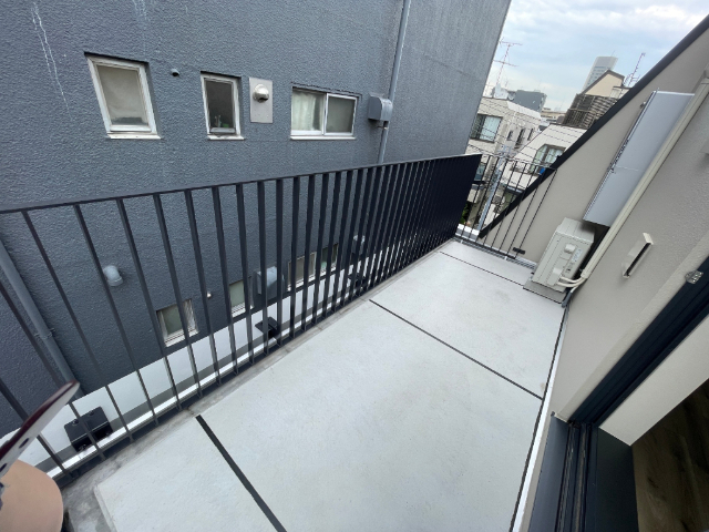 バルコニー