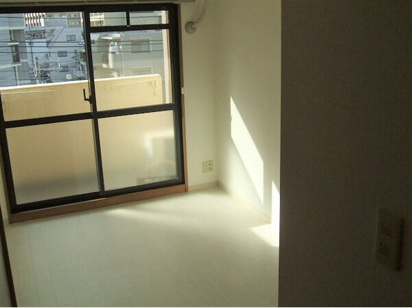 居室・リビング　写真は同マンションの他のお部屋のものです