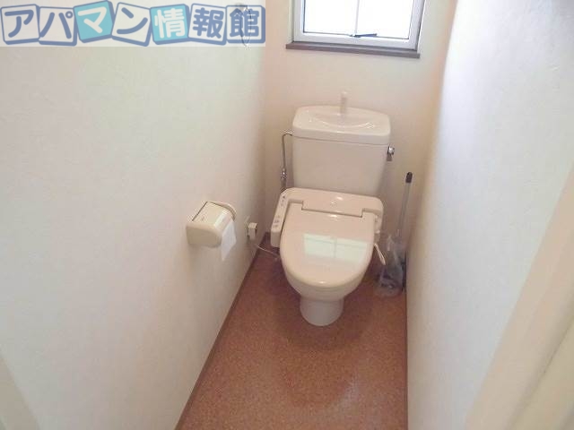 トイレ　※別号室のお写真になります