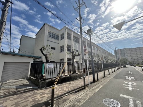 小学校　大阪市立長吉東小学校（小学校）まで979m