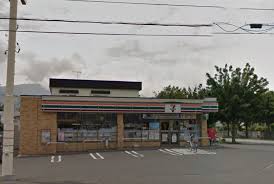 コンビニ　セブンイレブン札幌前田8条店（コンビニ）まで817m