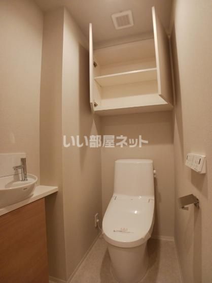 ワンルーフレジデンス亀戸のトイレ写真