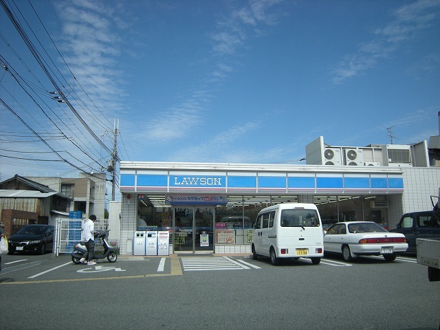 コンビニ　ローソン箕面牧落三丁目店（コンビニ）まで233m