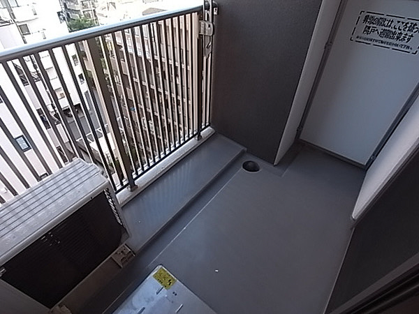 バルコニー　写真は同マンションの別のお部屋のものです