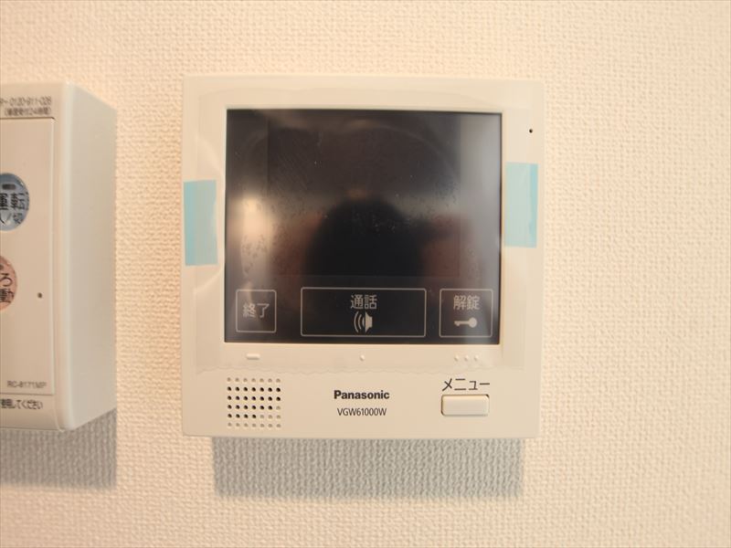 セキュリティ　モニター付きインターホン