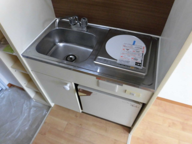キッチン　収納面も安心なキッチンです