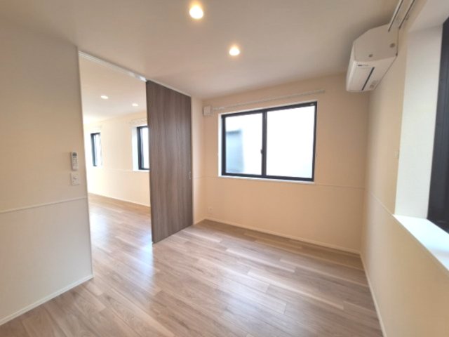その他部屋・スペース　使い勝手のいい寝室です
