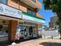 コンビニ　ファミリーマート 鶴巻温泉駅前店（コンビニ）まで419m