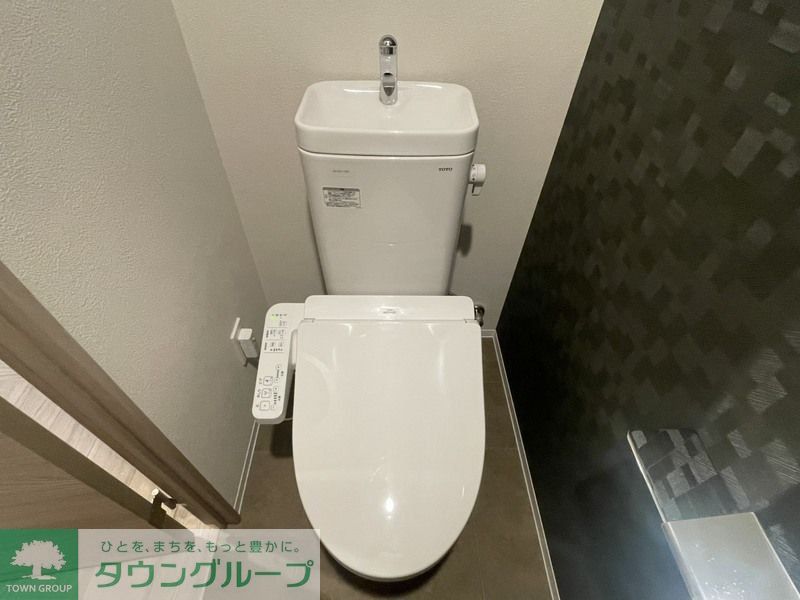 トイレ　別部屋のお写真です。