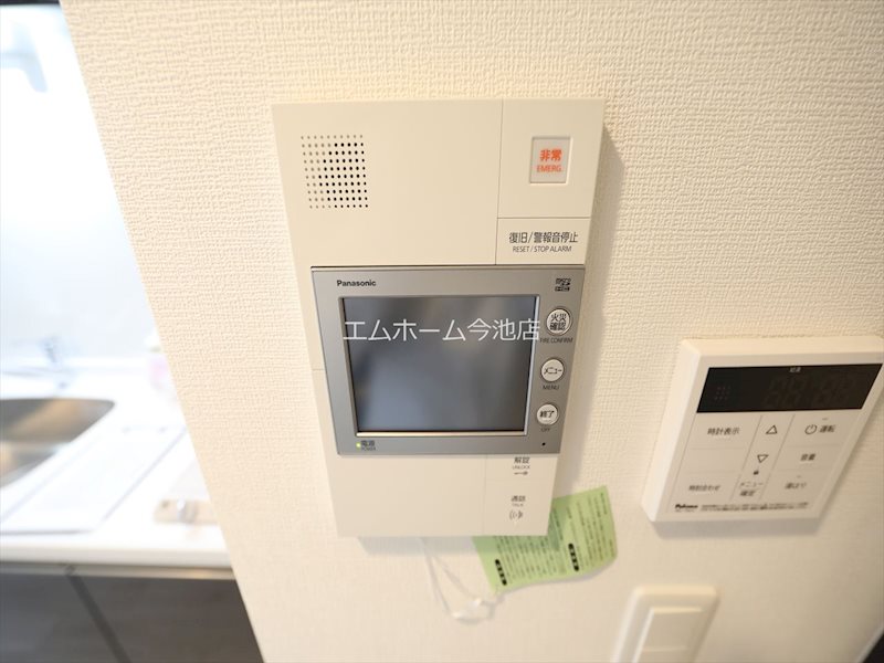 セキュリティ　TVモニター付インターホン完備