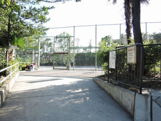 公園　しらとり台第三公園（公園）まで340m