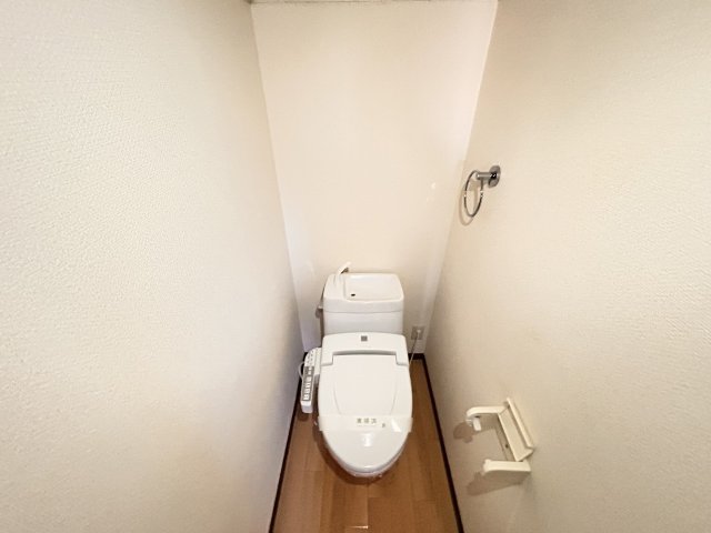 トイレ　シャワー付トイレ