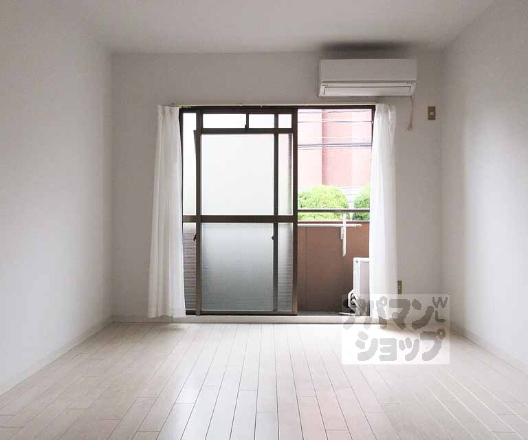 居室・リビング　広いお部屋ですよ～・