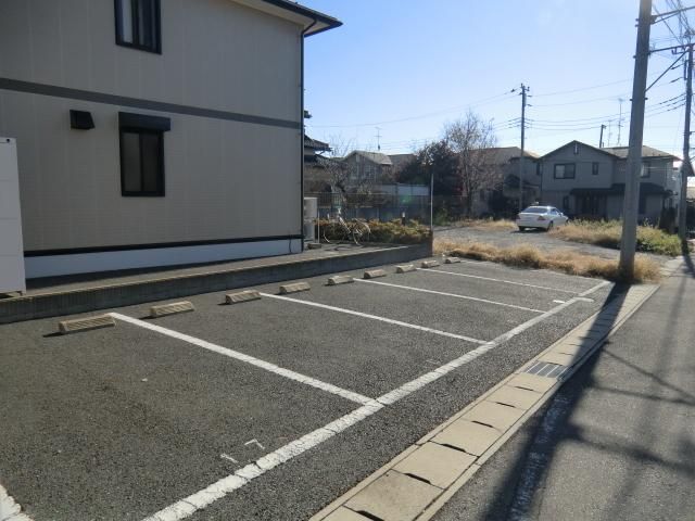 駐車場　敷地内駐車場