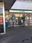 コンビニ　ファミリーマート西大井駅前店（コンビニ）まで65m