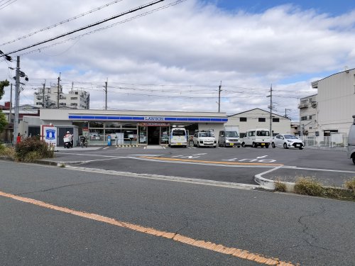 コンビニ　ローソン 八尾太田七丁目店（コンビニ）まで641m
