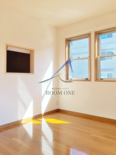 居室・リビング　洋室のお部屋です。
