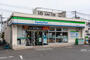 コンビニ　ファミリーマート（コンビニ）まで1780m