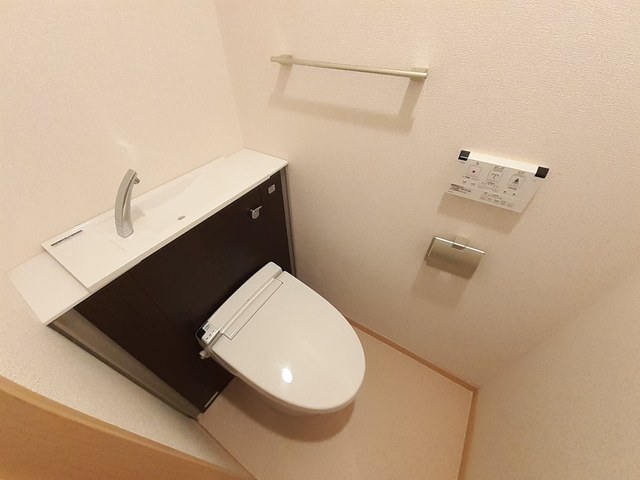 トイレ　シンプルで使いやすいトイレです