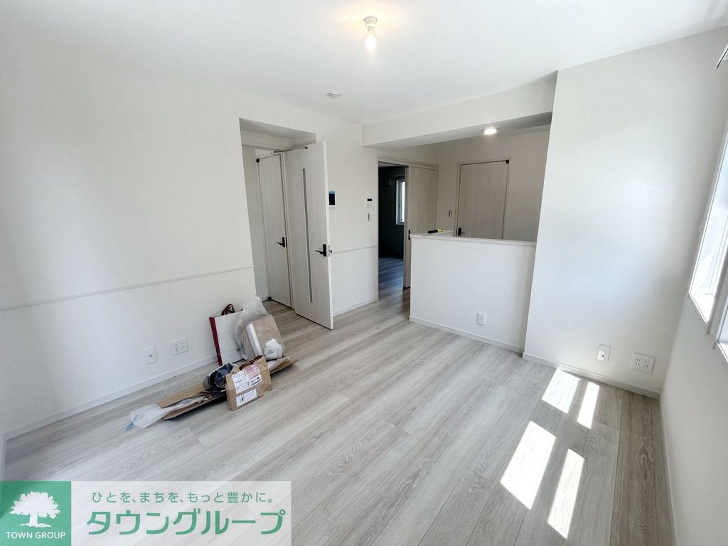 居室・リビング　※別部屋のものです。