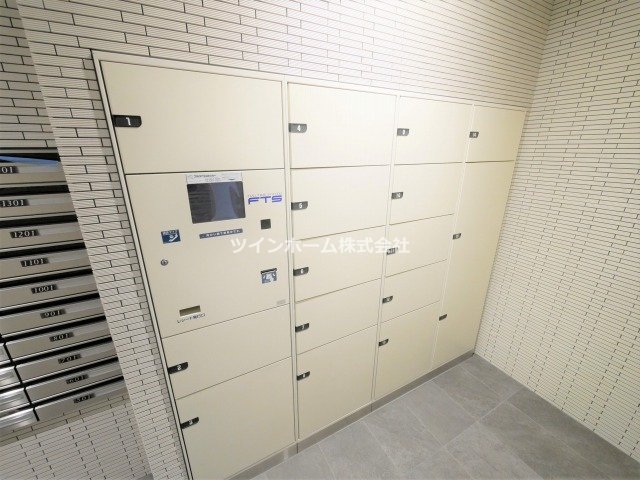 阪神本線 福島駅 徒歩7分 14階建 築12年の外観写真
