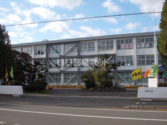 中学校　恵庭市立恵庭中学校（中学校）まで133m