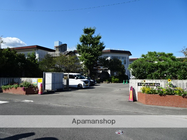 小学校　島田第一小学校（小学校）まで675m