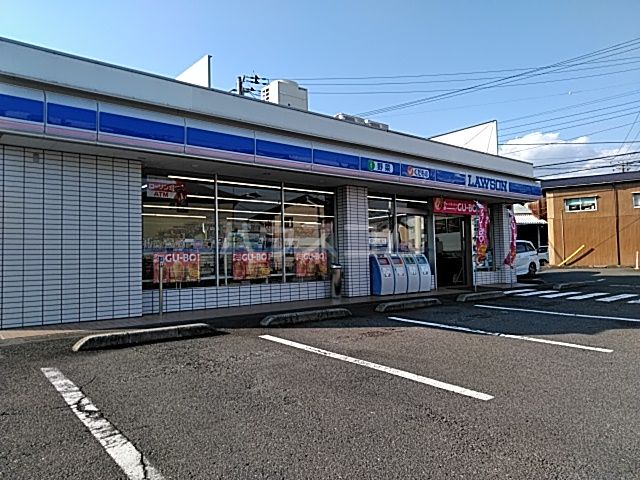 コンビニ　ローソン 富士伝法店（コンビニ）まで550m