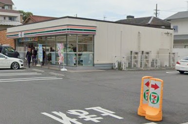 コンビニ　セブンイレブン 名古屋半僧坊店（コンビニ）まで555m