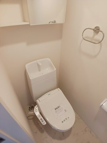 トイレ　コンパクトで使いやすいトイレです