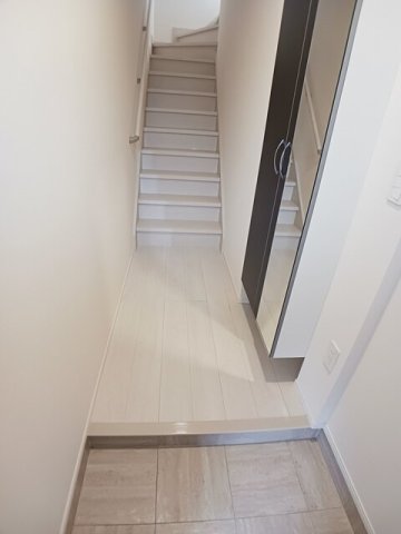 玄関　シンプルで使いやすい玄関です