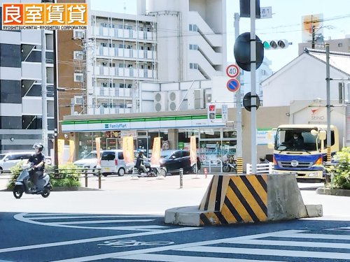 コンビニ　ファミリーマート昭和鶴舞二丁目店（コンビニ）まで340m