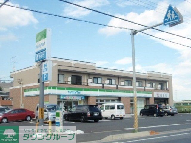 コンビニ　ファミリーマート（コンビニ）まで460m