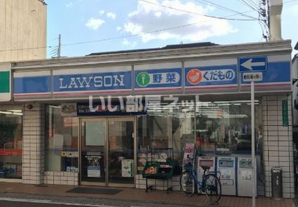 コンビニ　ローソン堺石津川駅前店（コンビニ）まで111m