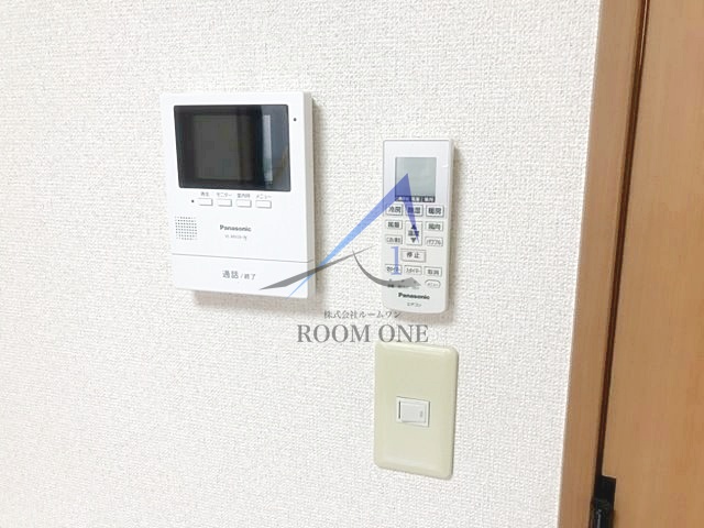 セキュリティ　モニター付きインターホンです。