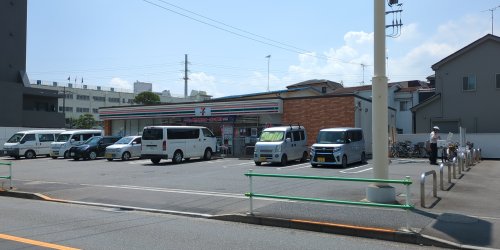 コンビニ　セブン-イレブン葛飾亀有１丁目店（コンビニ）まで573m