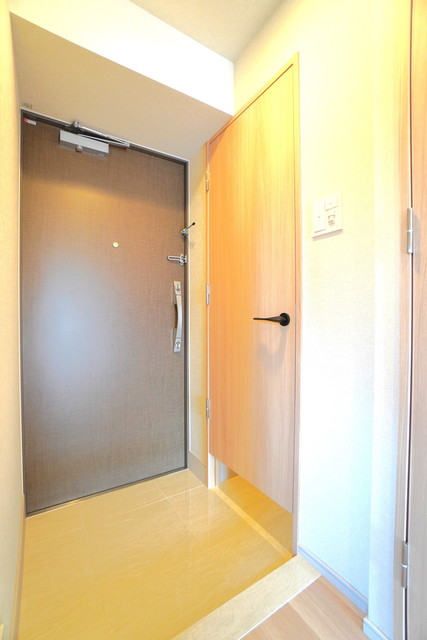 玄関　※写真は同タイプ住戸です。