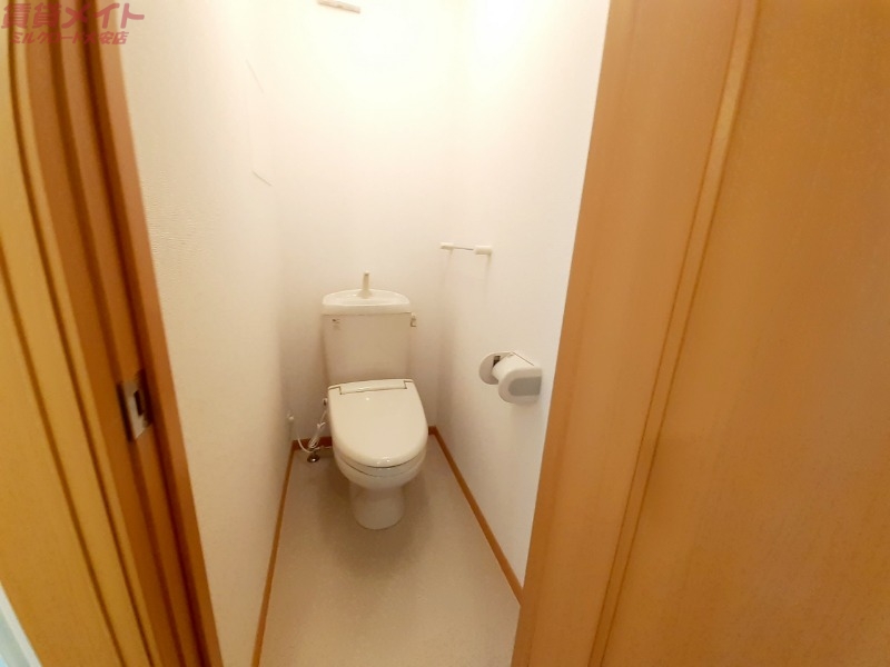 トイレ　別部屋画像参考