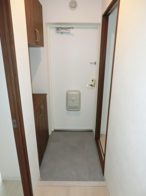 玄関　玄関の写真です。