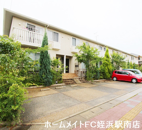 建物外観　★人気のファミリータイプメゾネット！お早めに★