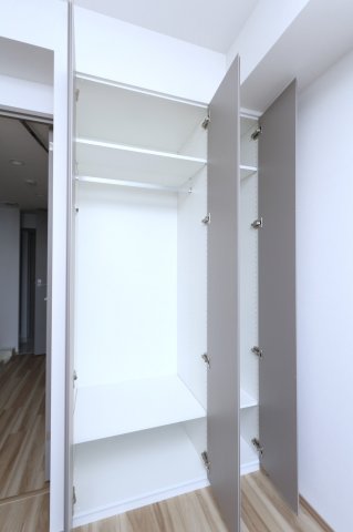 収納　参考写真（同物件別部屋）