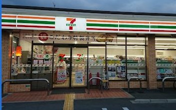 コンビニ　セブンイレブン 堺旭ヶ丘北町1丁店（コンビニ）まで1113m