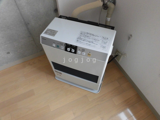 その他設備　冬はあったか灯油ストーブ★
