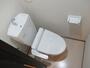 トイレ　トイレには快適な温水洗浄便座付きです