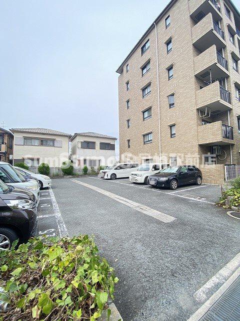 駐車場　駐車場です
