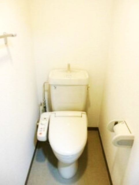 トイレ　同仕様の別部屋画像