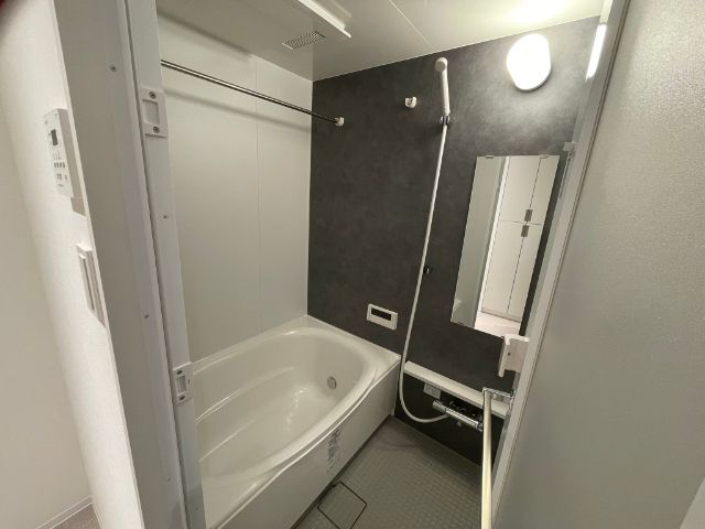 バス・シャワールーム　別部屋参考写真