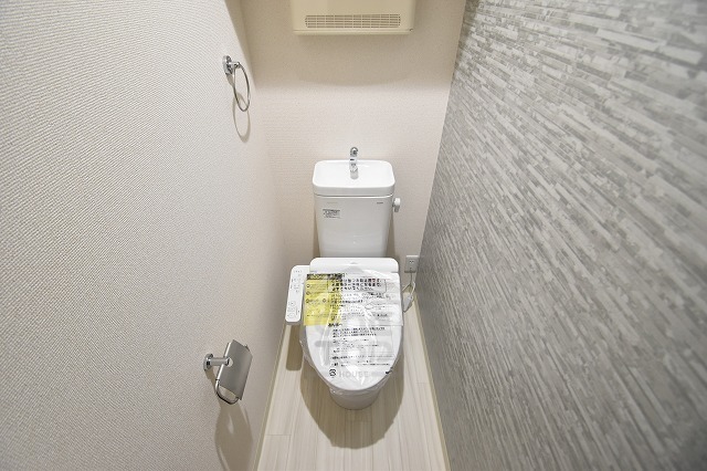 フジパレス吹田中の島公園2番館のトイレ写真