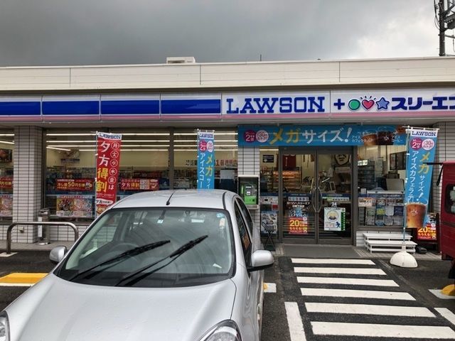 コンビニ　ローソン日野下田店（コンビニ）まで687m