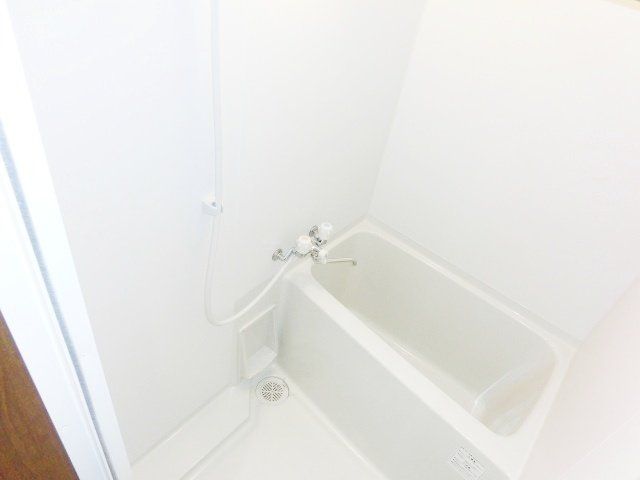 バス・シャワールーム　きれいな浴室です